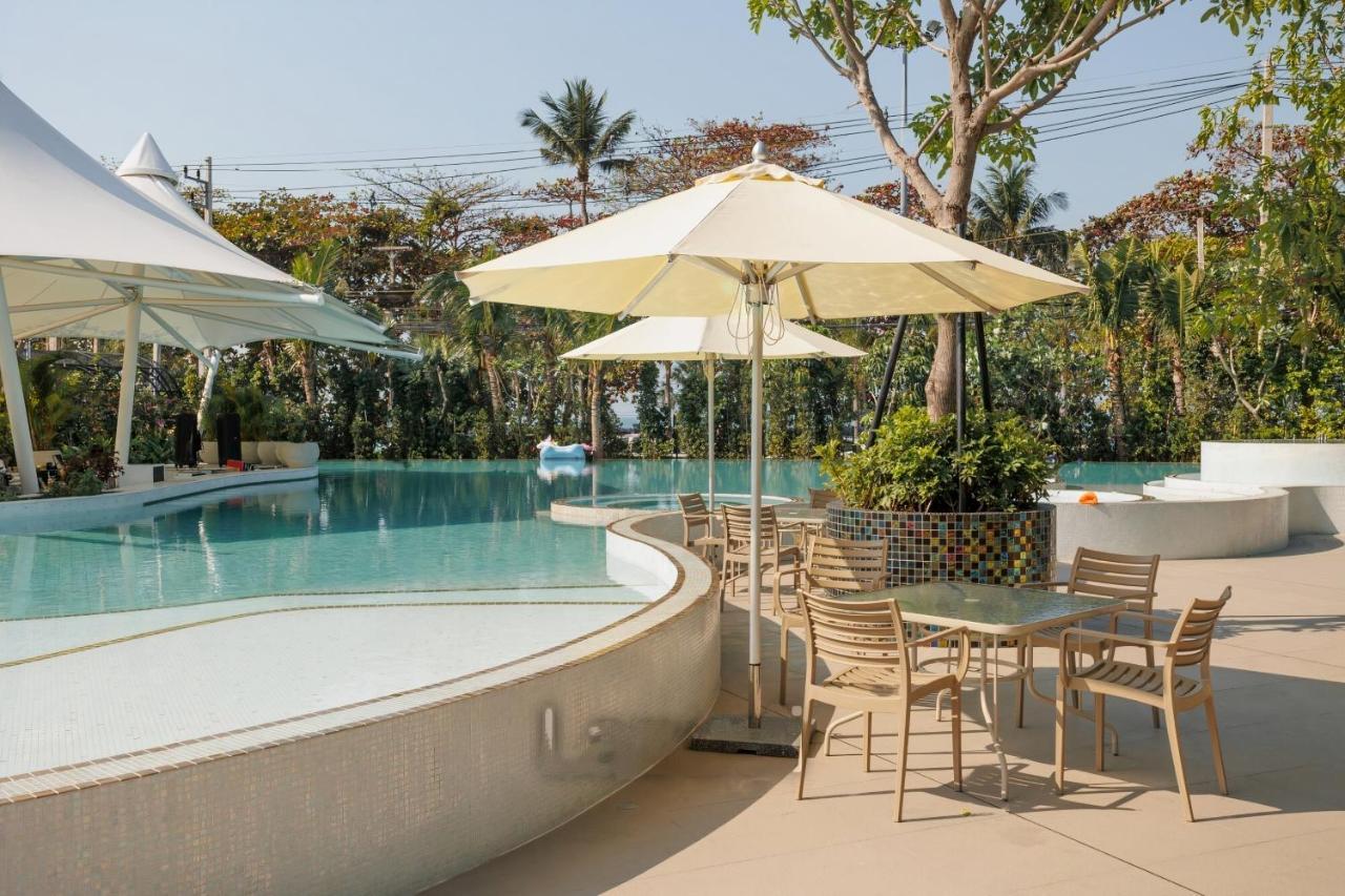 Luxury Sea View Room Beach Front Luxury Jomtien Beach Exteriör bild
