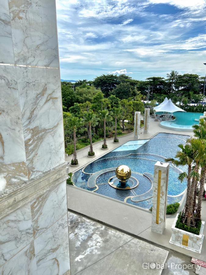 Luxury Sea View Room Beach Front Luxury Jomtien Beach Exteriör bild