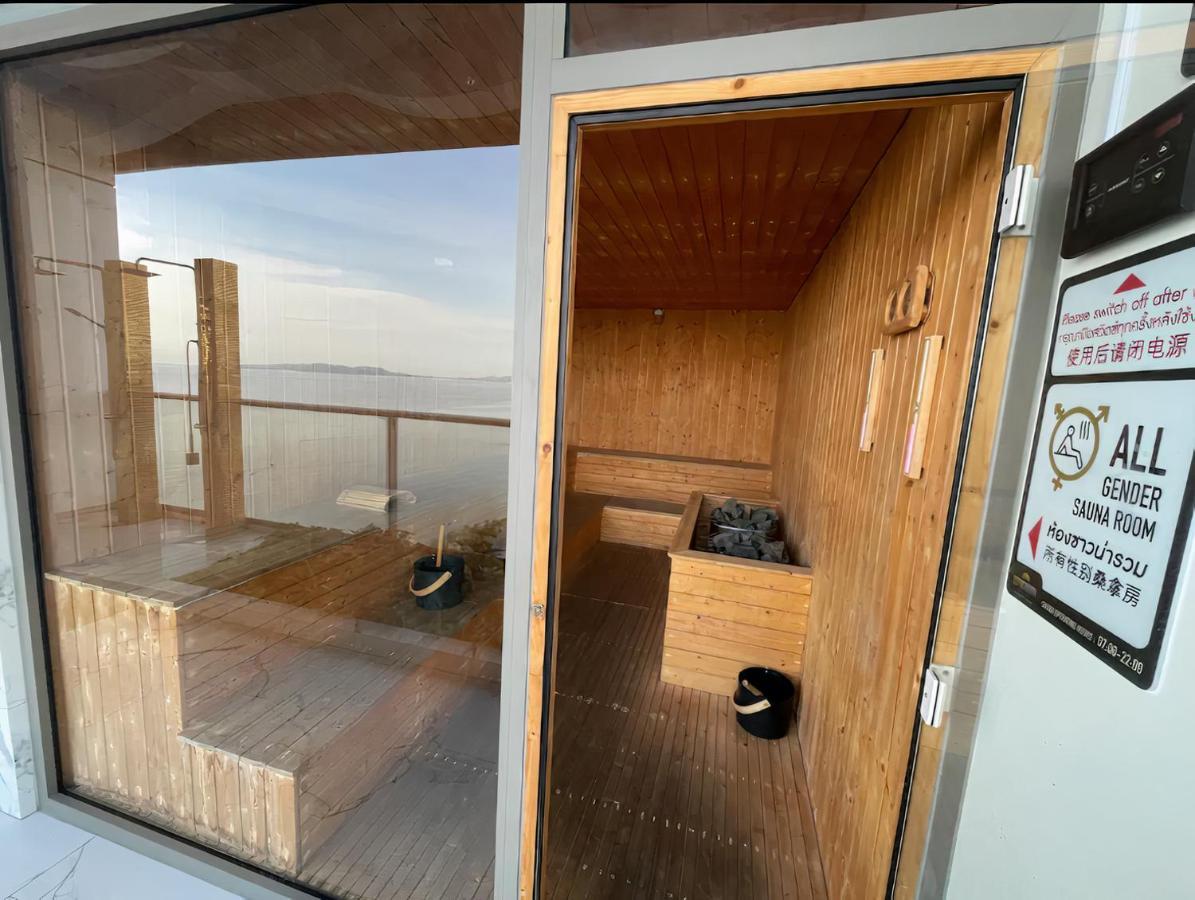 Luxury Sea View Room Beach Front Luxury Jomtien Beach Exteriör bild