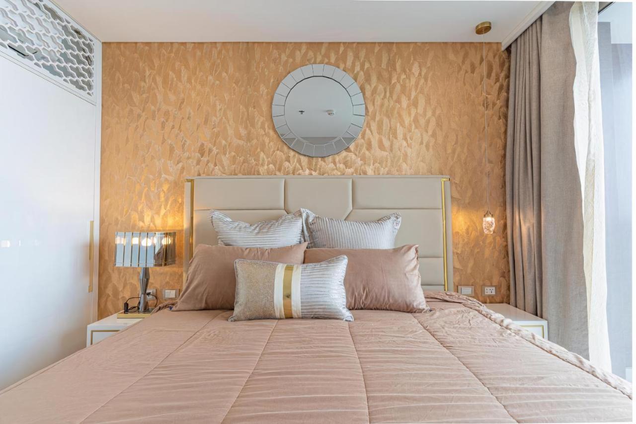 Luxury Sea View Room Beach Front Luxury Jomtien Beach Exteriör bild